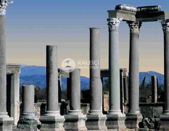 Antalya Ancient Wonders Tour: Perge, Aspendos, Side